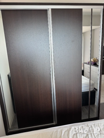 Продавам Гардероб (по поръчка) – Отлично състояние, снимка 2 - Гардероби - 54375069