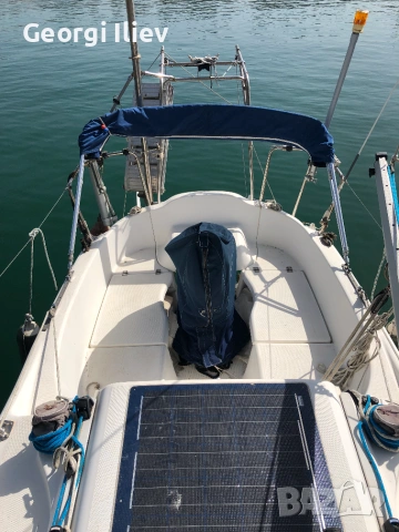 Ветроходна лодка MacGregor 26M, снимка 2 - Воден транспорт - 55044539
