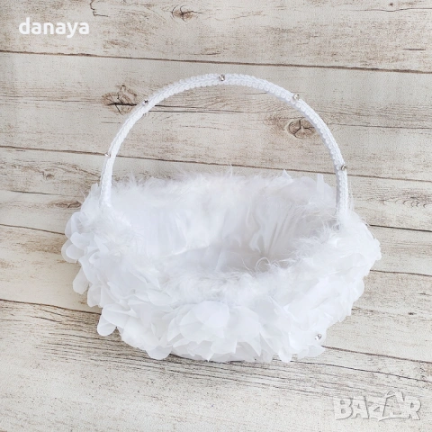 6503 Бяла сватбена кошница за цветя и късмети за хвърляне, 23 см, снимка 2 - Сватбени аксесоари - 54039186
