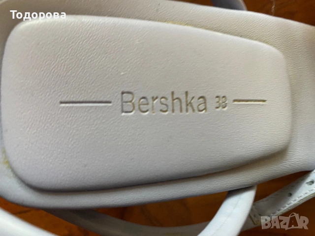 Светлосини сандали Bershka, снимка 8 - Сандали - 54583264