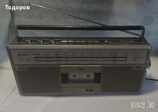 ITT Shaub Lorenz RC3600 Stereo Radio Cassette 