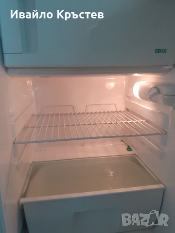 Продавам хладилник с камера , снимка 4 - Хладилници - 54298001