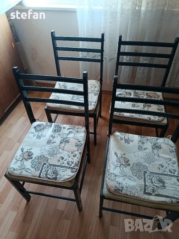 Кухненски столове