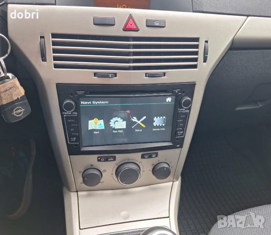 Опел астра 1.6 бензин с климатик фейслифт 2008г., снимка 14 - Автомобили и джипове - 54042439