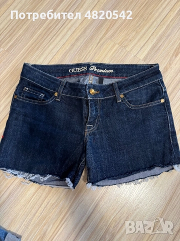 Къси панталони на GUESS