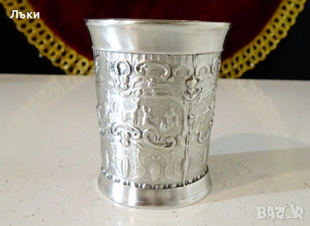 Калаена чаша за ракия с ловна сцена,ангели. , снимка 4 - Антикварни и старинни предмети - 54071262