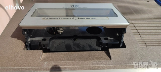 Видео player JVC HR-3300EG, снимка 3 - Плейъри, домашно кино, прожектори - 53983806