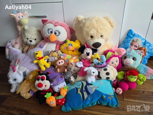 Голям лот с плюшени играчки Мини Маус, Балерина Капучина, Лябубу и други