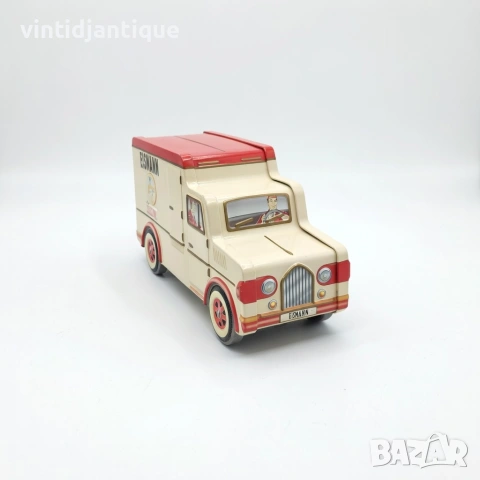Ретро камион в кремав и червен цвят с логото на "Eismann", снимка 2 - Антикварни и старинни предмети - 53998606