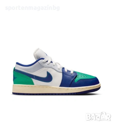Юношески кецове Nike AIR Jordan 1 LOW (GS), снимка 2 - Детски маратонки - 54776976