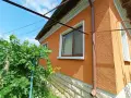 Продава се масивна едноетажна къща с гараж и лятна кухня в гр. Бяла Слатина, снимка 4