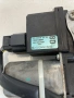 Мотор за механизъм на стъкло предна дясна врата за Vauxhall Antara 2.2 Cdti (2009) 96673004 , снимка 3