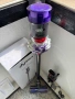 Вертикална Безжична Прахосмукачка Dyson V8 Advanced – 425W Мощност и до 40 мин. Работа!, снимка 4