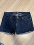 Къси панталони на GUESS, снимка 1