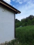 Къща с нов покрив и двор 1340 кв.м на 45 км от София – с. Гинци, община Годеч, снимка 3