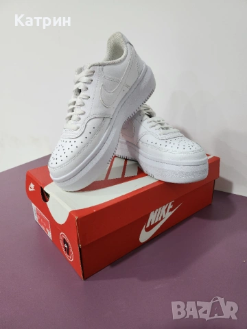 Бели Nike Court Vision Alta на платформа 38.5, снимка 8 - Маратонки - 54832362