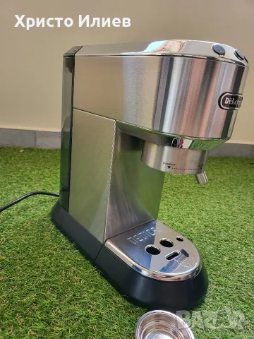 Кафемашина с ръкохватка DeLonghi Dedica EC685.W Делонги , снимка 9 - Кафемашини - 55569891