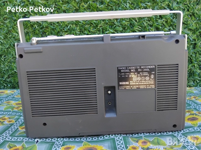 Продавам Касетофон ( JVC RC-250L JAPAN 1980) , снимка 3 - Радиокасетофони, транзистори - 54571974