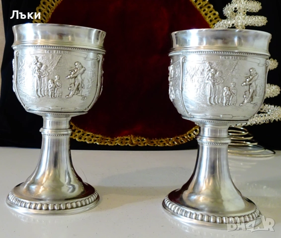 Калаена чаша с картини Цигуларят,Гайдарят,Юнкерът. 