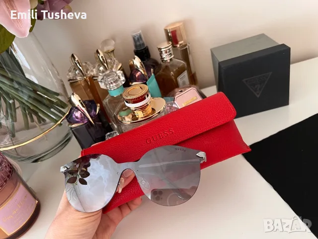 Оригинални слънчеви очила Guess GU7547 10C, снимка 4 - Слънчеви и диоптрични очила - 55403862