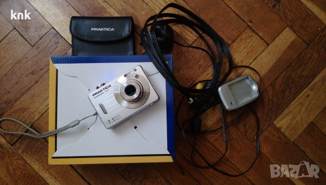 Фотоапарат Praktica, снимка 4 - Фотоапарати - 55257330