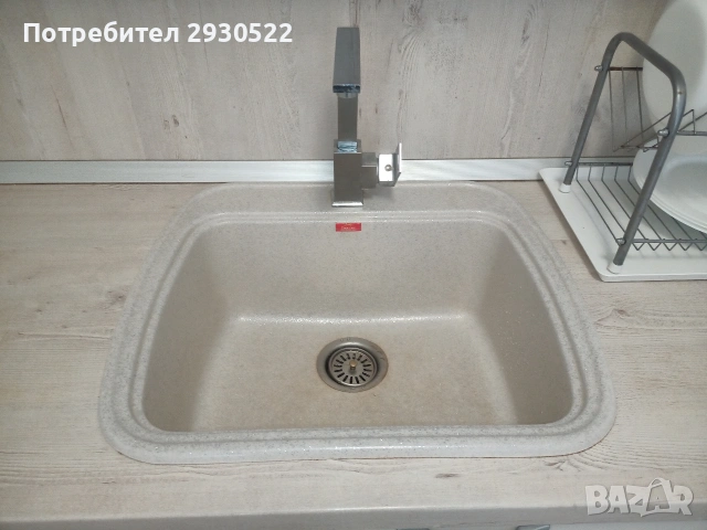 Продавам кухня с уреди, дължина 200 см, снимка 3 - Кухни - 55010585
