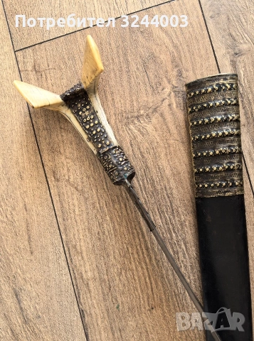 Ятаган със бели чирени и сребро, снимка 7 - Антикварни и старинни предмети - 54331437