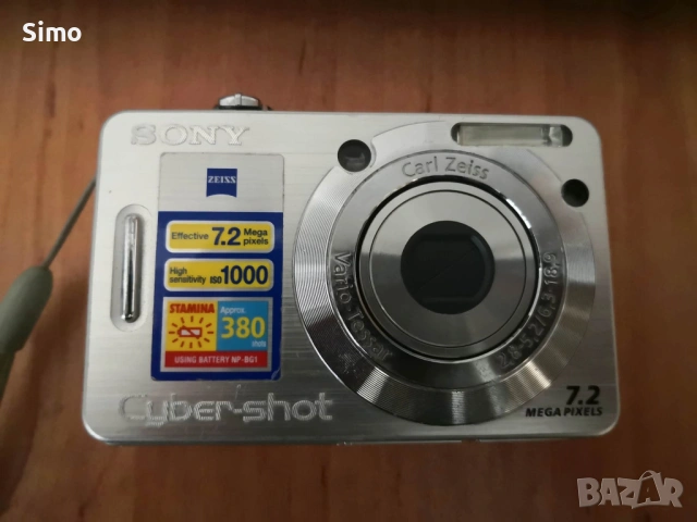 Цифров фотоапарат Sony Cyber-shot DSC-W55 , снимка 2 - Фотоапарати - 54168380