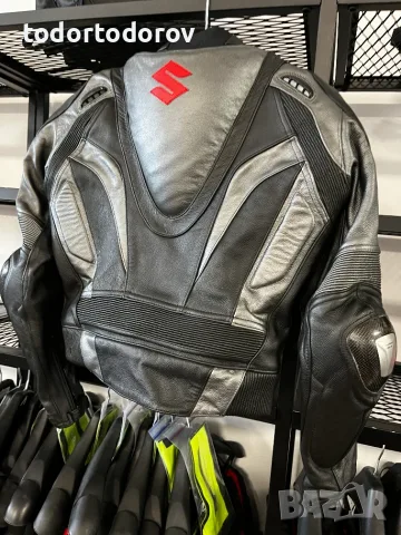 Дамско кожено яке BUSE SUZUKI GSXR EDITION ,36-S,гърбица,карбонови протектори 252.30 лв. / 129 €, снимка 5 - Аксесоари и консумативи - 55591944