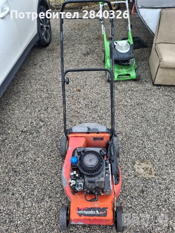 Бензинова самоходна косачка 