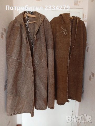 Стари мъжки ямурлуци и интерия, всичко е 100% автентичност