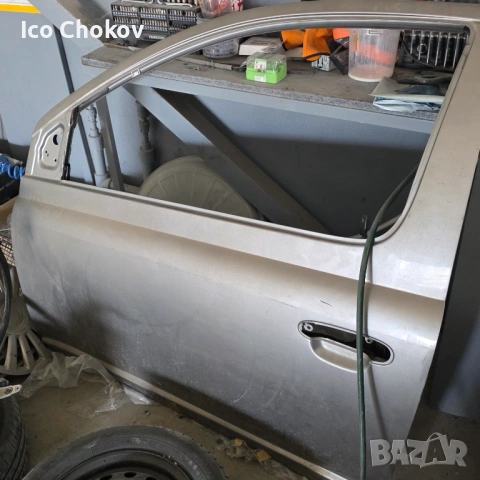 Предна лява врата за Toyota Yaris 2003