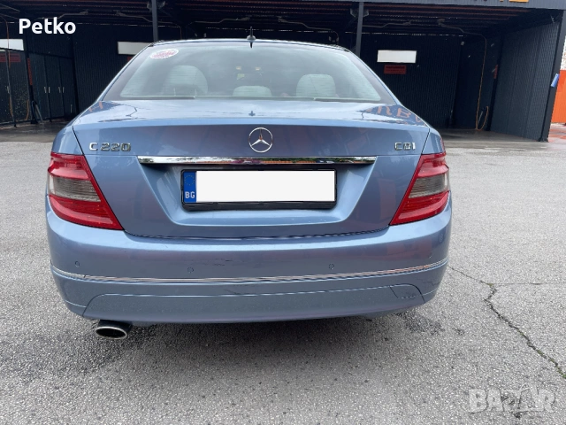 Mercedes-Benz C220 CDI BlueEfficiency (W204) – запазен и с доказан произход., снимка 6 - Автомобили и джипове - 54583050
