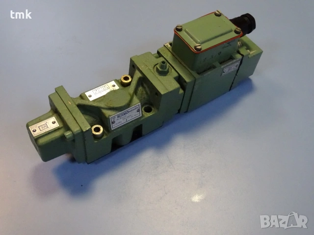 Хидравличен разпределител ORSTA TGL10919 Hydraulic Valve с една бобина WS4 220V, снимка 8 - Резервни части за машини - 54549705