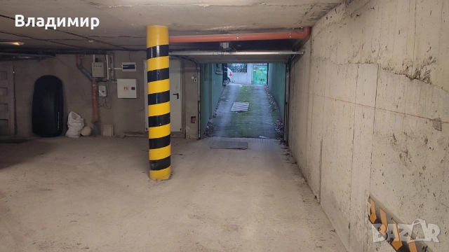 Собственик отдава под наем паркомясто в подземен паркинг в центъра на Варна (м/у операта и ритуална), снимка 2 - Гаражи и паркоместа - 55031491