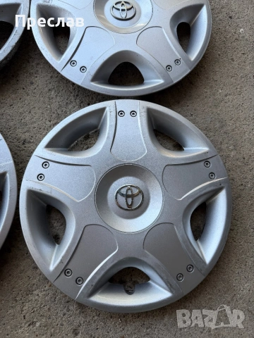 4 броя оригинални тасове за Toyota Yaris 14, снимка 2 - Аксесоари и консумативи - 54802575