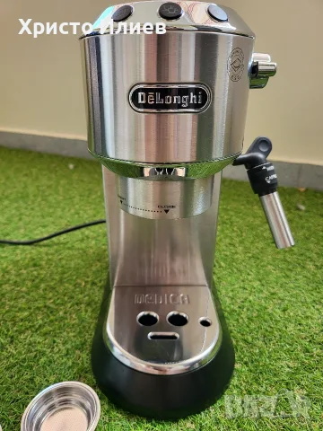 Кафемашина с ръкохватка DeLonghi Dedica EC685.W Делонги , снимка 8 - Кафемашини - 55569891