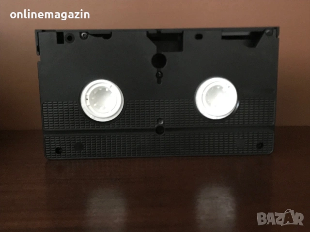 Видеокасета “ Treasure Island - Островът на Искушенията “ VHS, снимка 7 - Други жанрове - 55193944