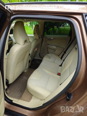 Volvo XC60, снимка 6 - Автомобили и джипове - 54760408
