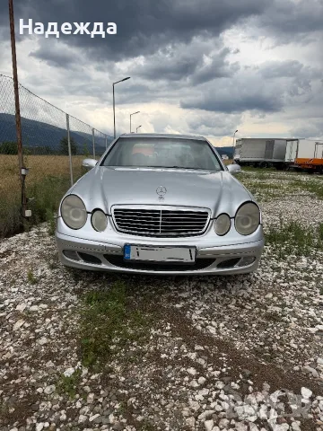 Mercedes-Benz E220, снимка 2 - Автомобили и джипове - 55427602