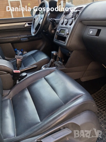 Фолксфаген туран 2010г. , снимка 7 - Автомобили и джипове - 54085133