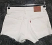  Нови със премахнат етикет. Дамски оригинални къси панталони Levi's 501® Original High Rise Shorts , снимка 13