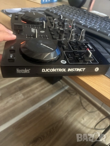 DJ Control Instinct Hercules, снимка 9 - Еквалайзери - 55164343