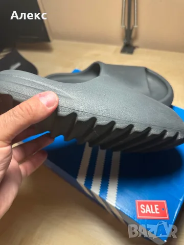Продавам оригинални чехли Adidas в отлично състояние., снимка 4 - Чехли - 55418053