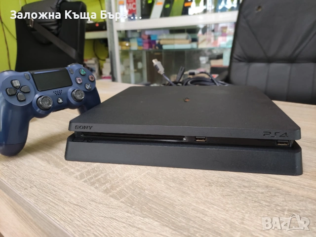 Playstation 4 Slim , 500GB . В добро състояние!!!