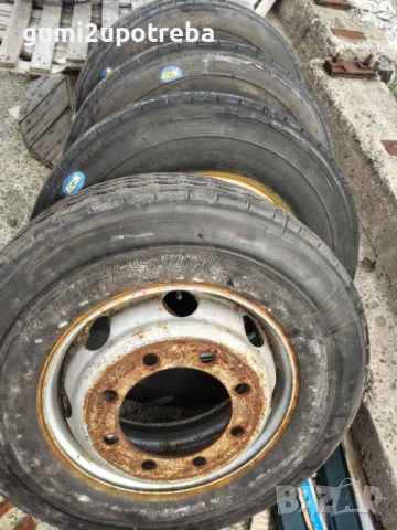 4 броя Джанти 19.5 с Гуми 265/70R19.5 Регенерат за Mercedes