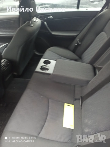 Mercedes-Benz C 180, снимка 8 - Автомобили и джипове - 54070372