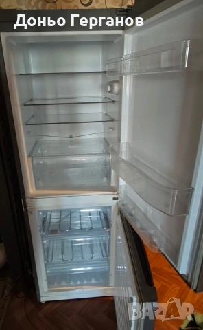 продавам хладилник с фризер Whirpool , снимка 4 - Хладилници - 54247486