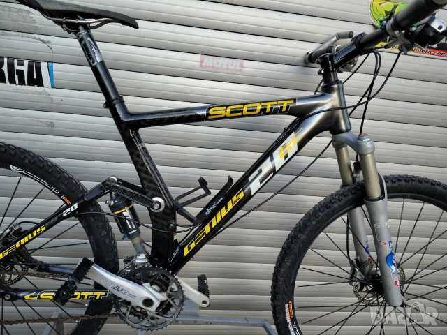 Карбонов планински велосипед - Scott Genius RC 20 - 26 цола, снимка 2 - Велосипеди - 55081382