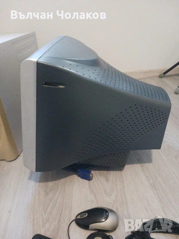 Продавам стар монитор, снимка 3 - За дома - 54348092